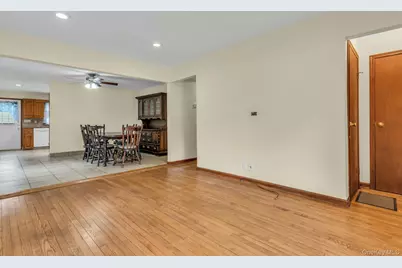 4 Timber Road, Glen Cove, NY 11542 - Photo 4