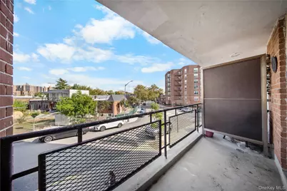 67-50 Thornton Place #F, Forest Hills, NY 11375 - Photo 20