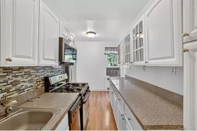 824 Palmer Road #1D, Bronxville, NY 10708 - Photo 18