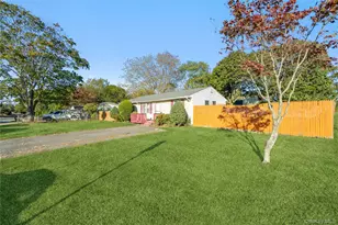 501 Scherger Ave, Patchogue, NY 11772 - Photo 2