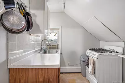 247 N Columbus Avenue, Freeport, NY 11520 - Photo 18