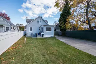 247 N Columbus Ave, Freeport, NY 11520 - Photo 22