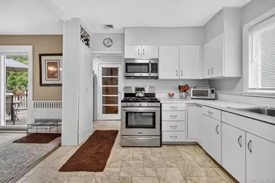 134 Dalmeny Road, Briarcliff Manor, NY 10510 - Photo 16