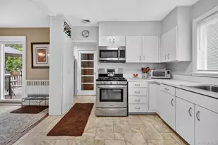 134 Dalmeny Rd, Briarcliff Manor, NY 10510 - Photo 16