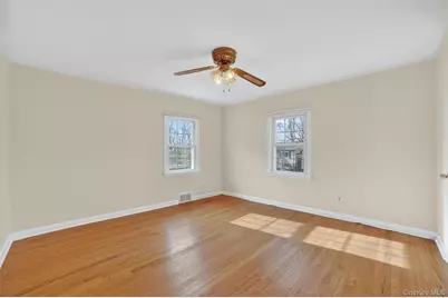 1936 Longvue Street, Yorktown Heights, NY 10598 - Photo 20