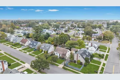 60 Underhill Avenue, Hicksville, NY 11801 - Photo 2