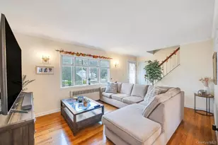 60 Underhill Ave, Hicksville, NY 11801 - Photo 4