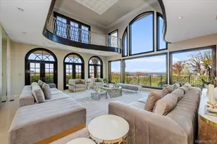 25 Edgewater Ln, Great Neck, NY 11023 - Photo 4