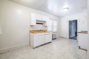 2848 Woods Ave, Oceanside, NY 11572 - Photo 8