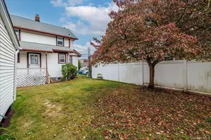 2848 Woods Ave, Oceanside, NY 11572 - Photo 20