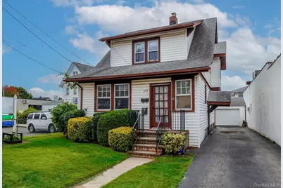 2848 Woods Avenue, Oceanside, NY 11572 - Photo 2