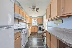 108 S Village, Rockville Centre, NY 11570 - Photo 8