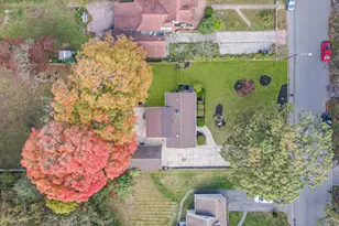 1039 Joselson Ave, Bay Shore, NY 11706 - Photo 28