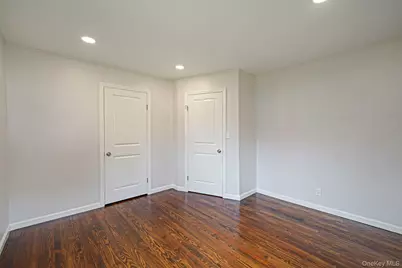 1039 Joselson Avenue, Bay Shore, NY 11706 - Photo 12