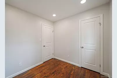 1039 Joselson Avenue, Bay Shore, NY 11706 - Photo 14