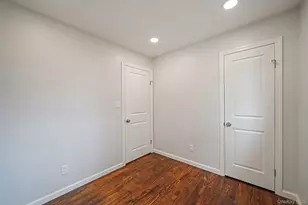 1039 Joselson Ave, Bay Shore, NY 11706 - Photo 14