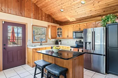 3 Hoover Court, Mastic, NY 11950 - Photo 8