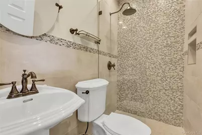 11 Cranberry Drive, Islip, NY 11751 - Photo 16