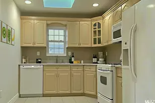 78 Edgewood Rd, Port Washington, NY 11050 - Photo 12