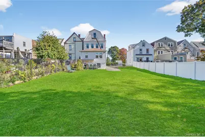 44 Madeleine Avenue, New Rochelle, NY 10801 - Photo 32