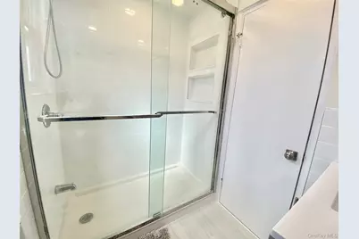 264-15 Langston Avenue #1st FL, Glen Oaks, NY 11004 - Photo 12