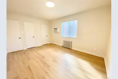 264-15 Langston Avenue #1st FL, Glen Oaks, NY 11004 - Photo 18