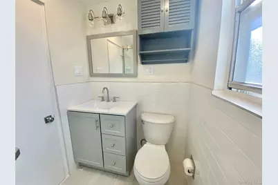 264-15 Langston Avenue #1st FL, Glen Oaks, NY 11004 - Photo 14