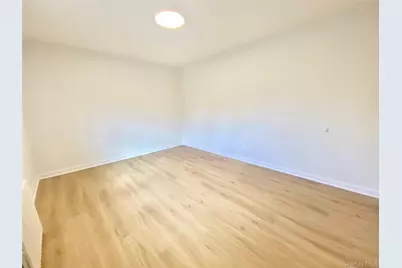 264-15 Langston Avenue #1st FL, Glen Oaks, NY 11004 - Photo 20