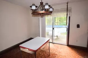 190 Dunton Ave N, Patchogue, NY 11772 - Photo 6