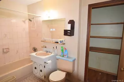 190 Dunton Avenue N, Patchogue, NY 11772 - Photo 8