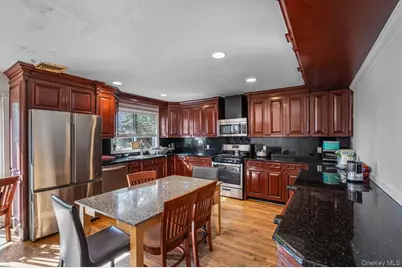 47 Jackson Avenue, Mineola, NY 11501 - Photo 28