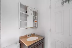 47 Jackson Ave, Mineola, NY 11501 - Photo 14