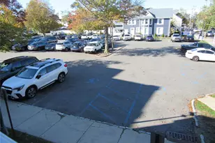 131 Roanoke Ave, Riverhead, NY 11901 - Photo 12