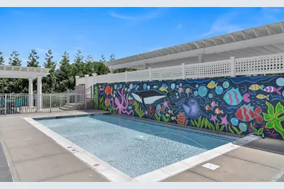 27010 Grand Central Parkway #4U, Floral Park, NY 11005 - Photo 8