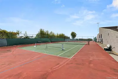 441 Mariners Way, Copiague, NY 11726 - Photo 14