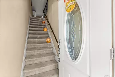 441 Mariners Way, Copiague, NY 11726 - Photo 2