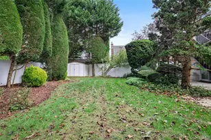 3019 Post Ave, Wantagh, NY 11793 - Photo 16