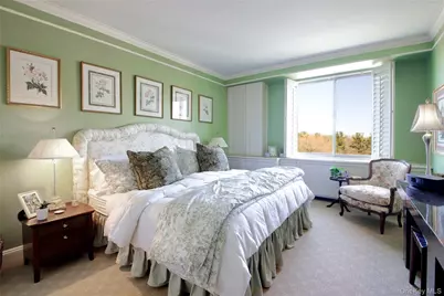 111 Cherry Valley Avenue #PH3, Garden City, NY 11530 - Photo 18