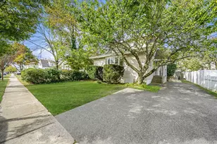 19 4th Ave, East Rockaway, NY 11518 - Photo 4