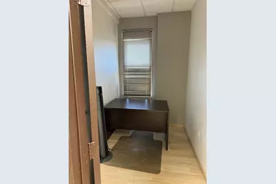 79-02 Roosevelt Ave, Elmhurst, NY 11373 - Photo 20