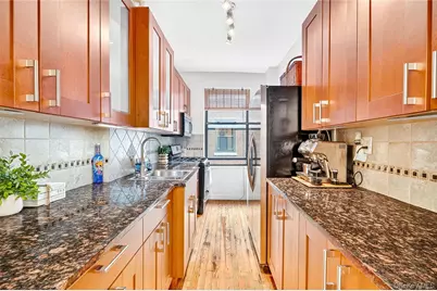 1976 Lafontaine Avenue #4D, Bronx, NY 10457 - Photo 10