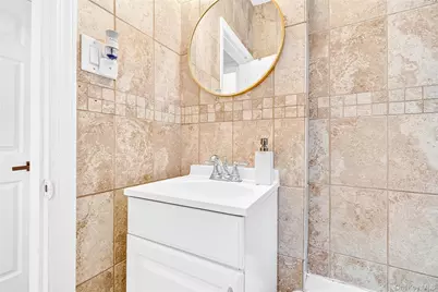 1976 Lafontaine Avenue #4D, Bronx, NY 10457 - Photo 32