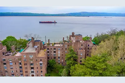 100 Ardsley Avenue W #2L, Irvington, NY 10533 - Photo 14