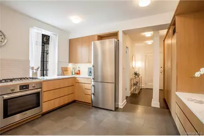 100 Ardsley Avenue W #2L, Irvington, NY 10533 - Photo 8