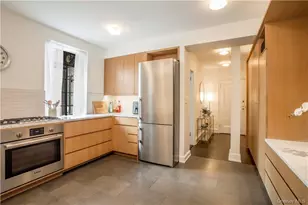 100 Ardsley Ave W, Irvington, NY 10533 - Photo 8