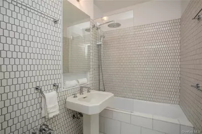 100 Ardsley Avenue W #2L, Irvington, NY 10533 - Photo 10