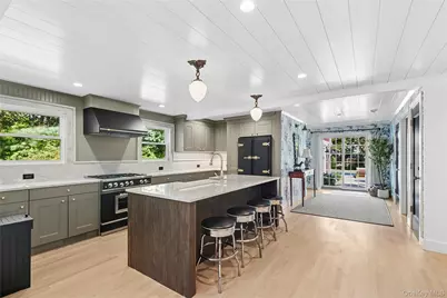 6 East Gate Road, Wainscott, NY 11975 - Photo 10