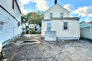 114-09 135th St, Ozone Park, NY 11420 - Photo 4