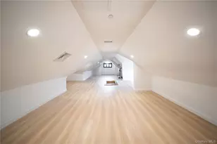 35-22 221st St, Bayside, NY 11361 - Photo 32