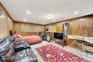 1 Wayland Rd, Plainview, NY 11803 - Photo 24